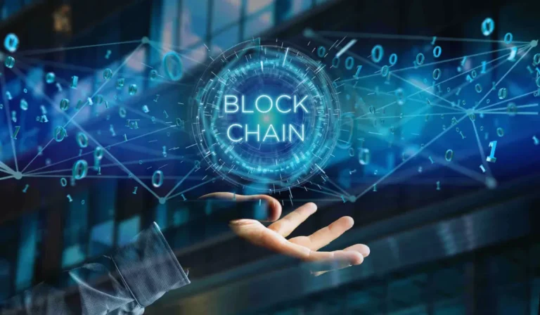 Moderne Illustration einer Blockchain als leuchtende digitale Kette aus verbundenen Blöcken im futuristischen Stil.